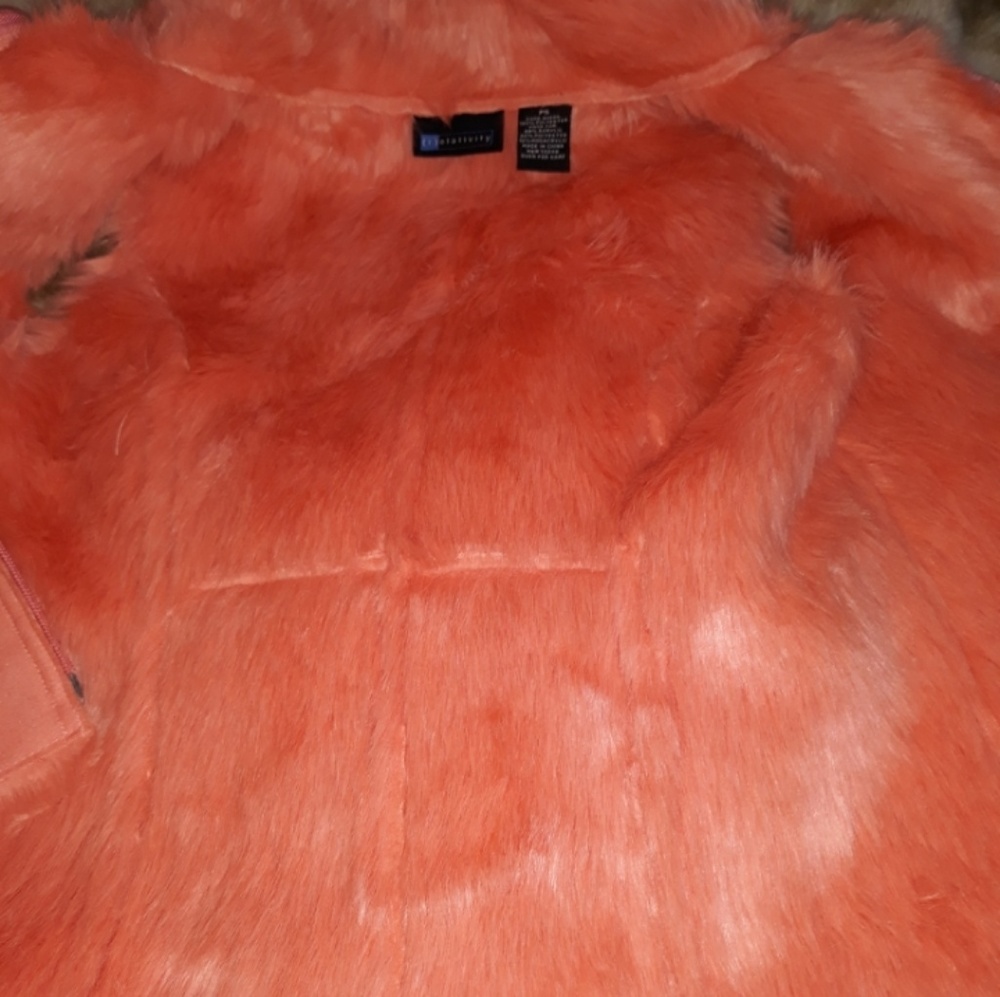 Relativity Vest - Picture 6 of 7